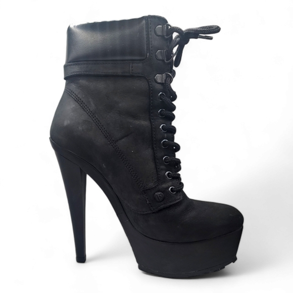 Rihanna and River Island 5.5" heel 1.5" platform faux suede black boots size 7 - Picture 10 of 11